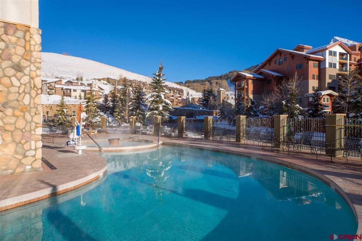 Studio 565 Perfect Location With Pool And Hot Tub Крестед Бют Екстериор снимка