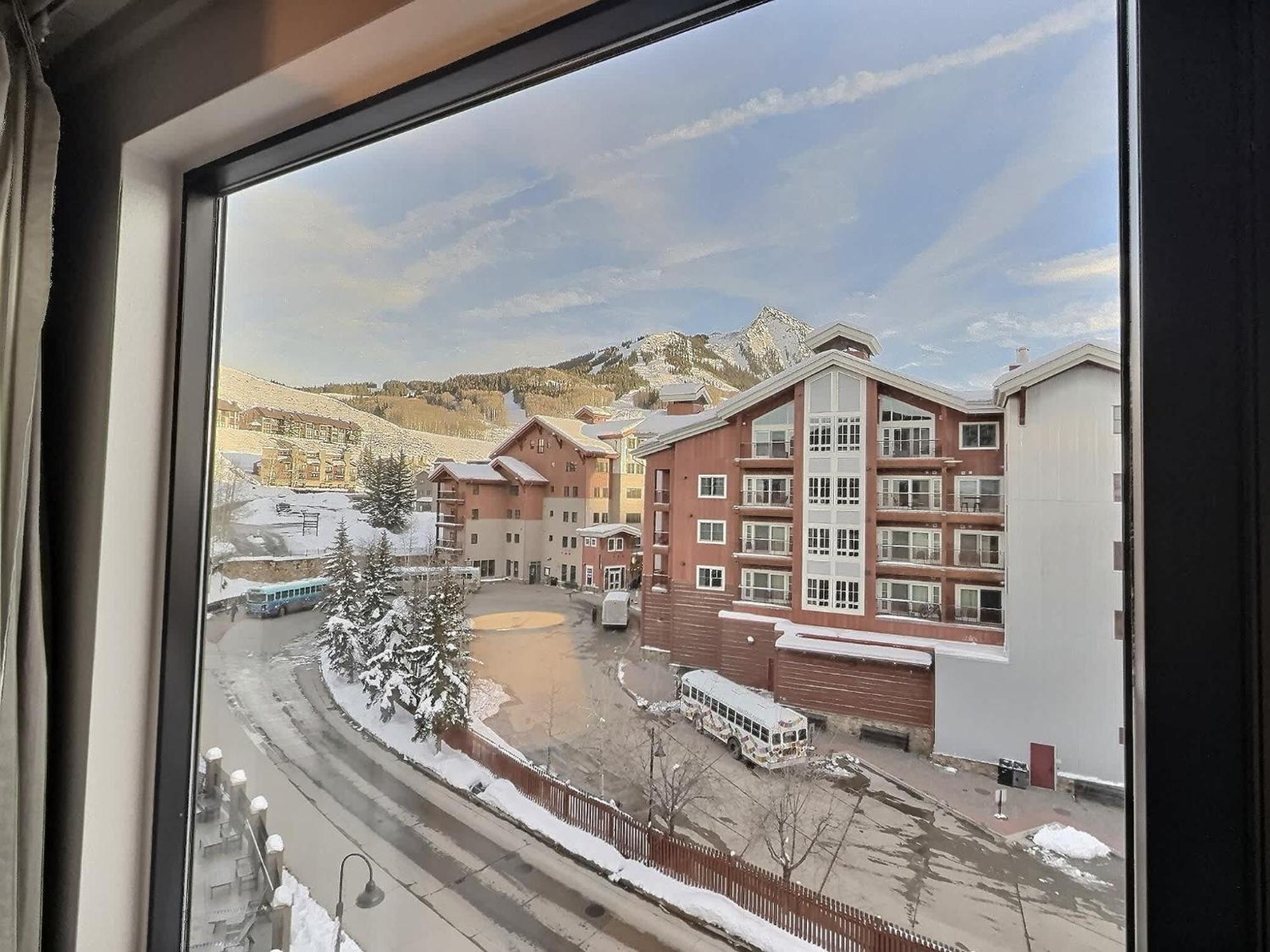Studio 565 Perfect Location With Pool And Hot Tub Крестед Бют Екстериор снимка